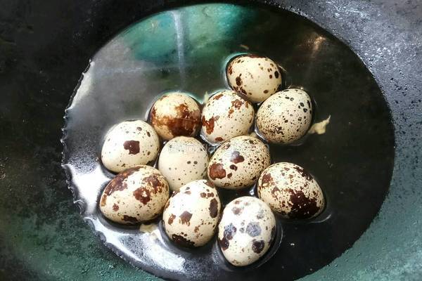 鹌鹑蛋肉丸的做法图解6