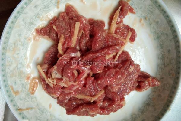 青红椒炒牛肉的做法图解2