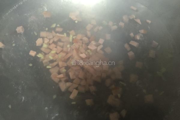 双菇豆腐火腿汤的做法图解3