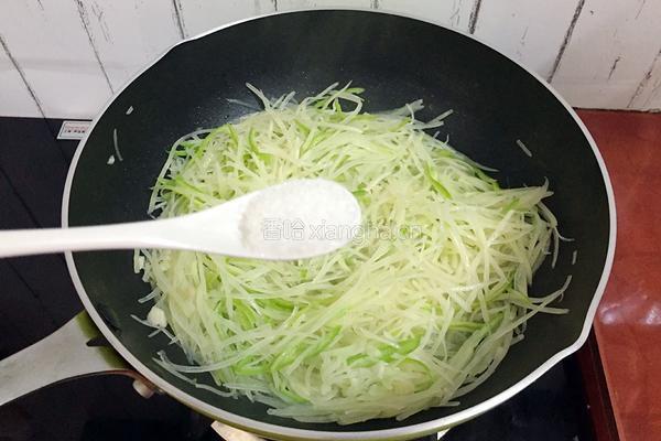 青椒土豆丝的做法图解9