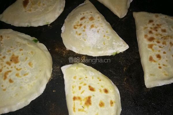 韭菜盒子的做法图解12