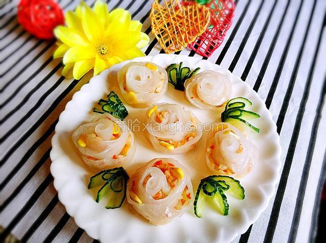 玫瑰鲜虾饺