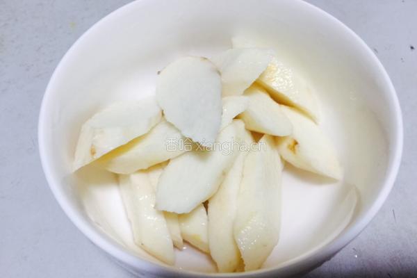 马蹄椰果淮山糖水的做法图解1