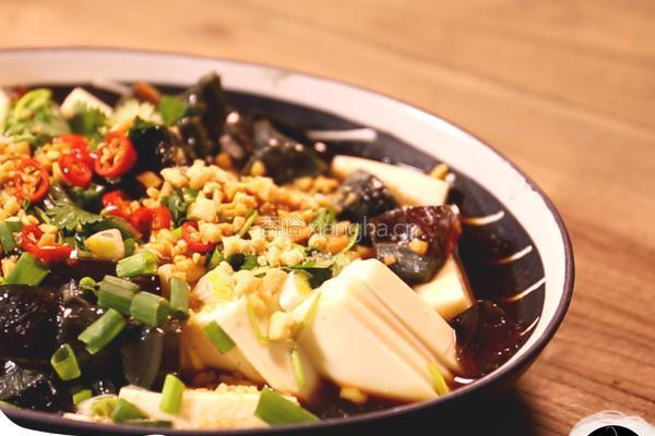 皮蛋豆腐的做法图解8