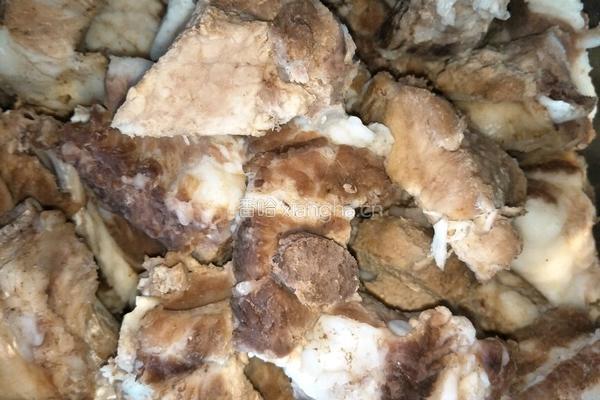 玉米胡萝卜排骨炖土豆的做法图解3