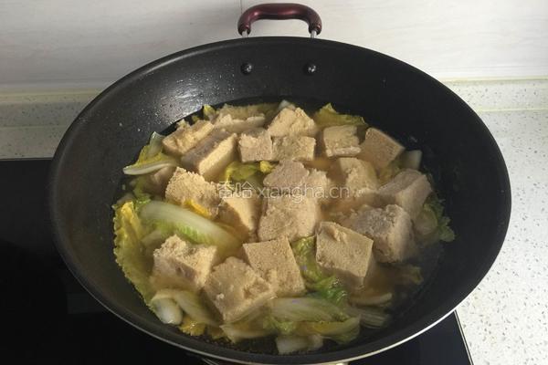 冻豆腐炖娃娃菜的做法图解6