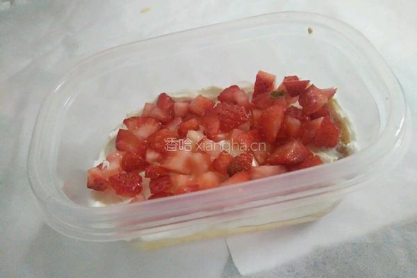 草莓盒子蛋糕的做法图解11