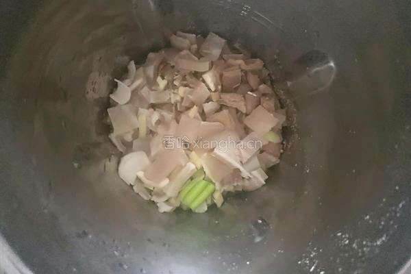 奶白猪皮冻的做法图解6