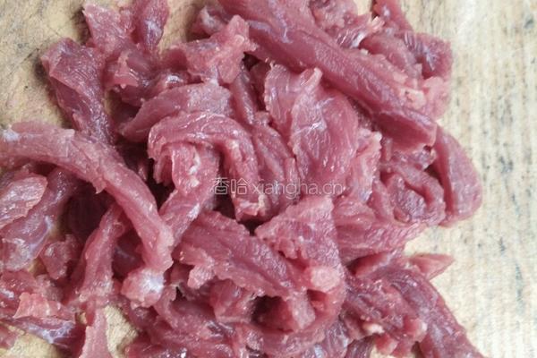 蒜苔炒牛肉的做法图解2