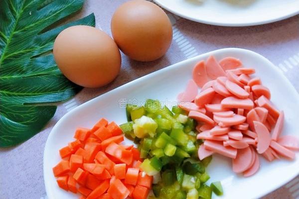 家常蛋炒饭的做法图解1