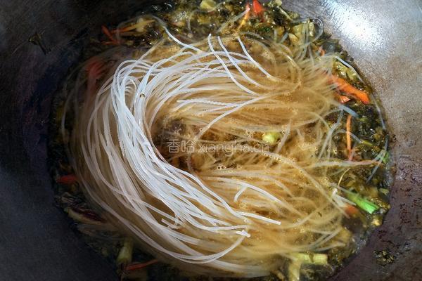 酸菜米线的做法图解8
