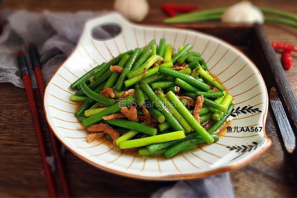蒜苔炒肉的做法图解13