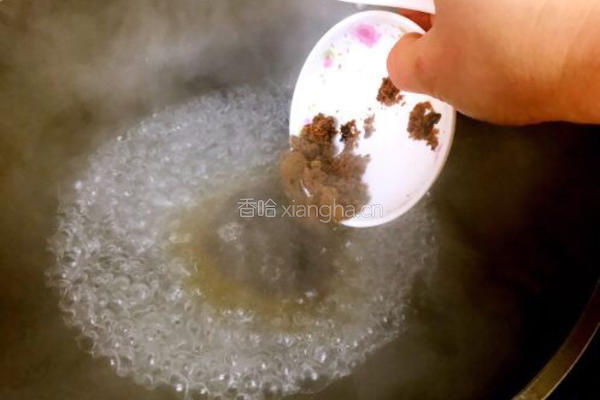 红糖馓子卧荷包蛋的做法图解4