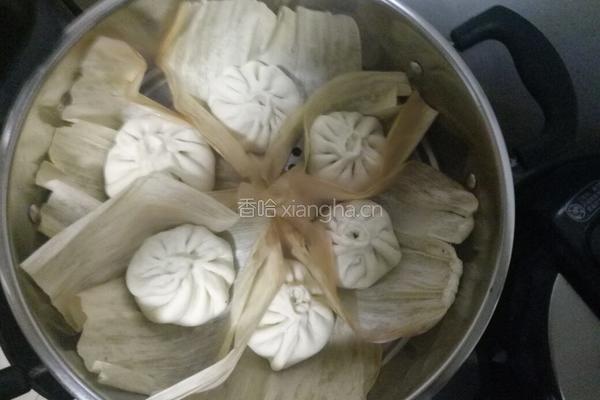 香菇腊肉包的做法图解4