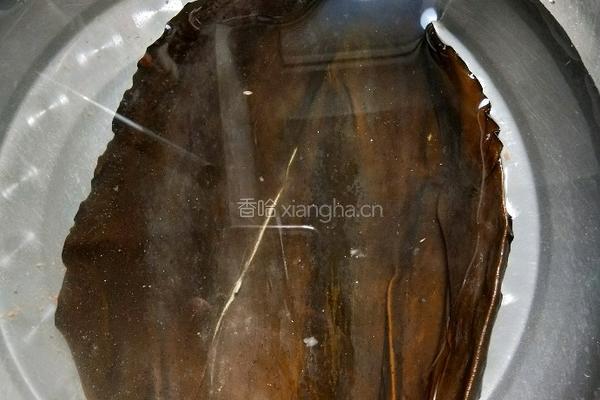 海带炖土豆的做法图解1