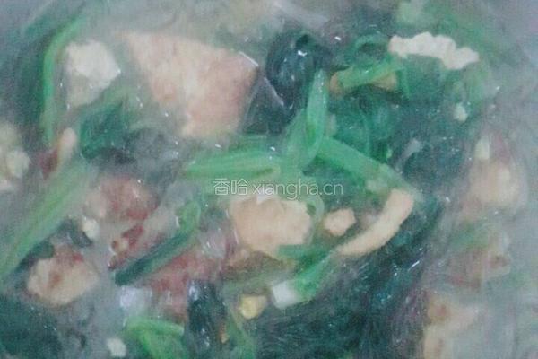 菠菜炖豆腐粉条的做法图解11