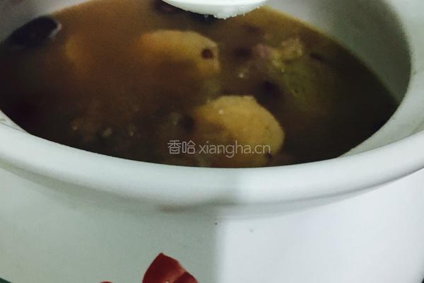 粉葛赤小豆鲮鱼汤的做法图解11