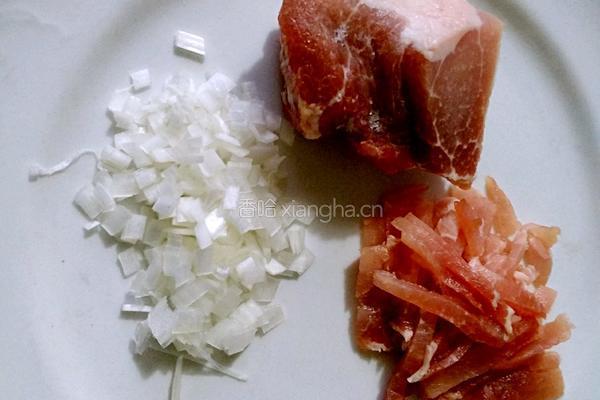 蒜苔炒肉的做法图解2