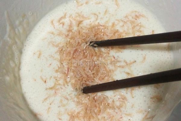 虾米芹菜煎饼的做法图解1
