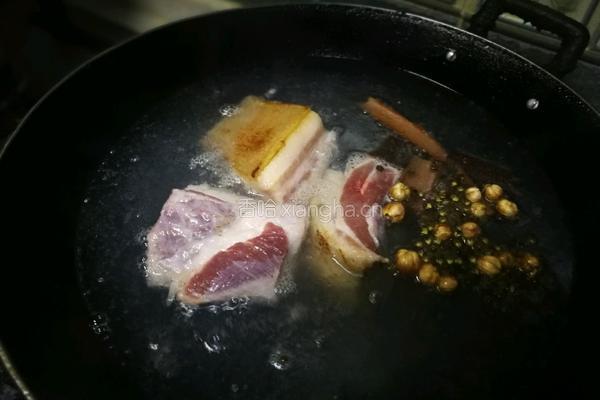 蒜泥白肉的做法图解2