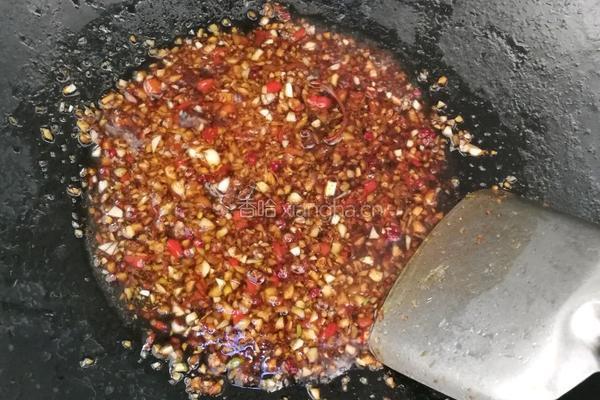 蒜香卤鸡翅尖的做法图解6