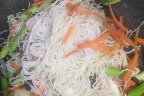 闽南炒湖头米粉的做法图解6