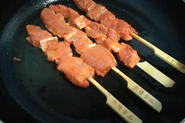 香煎骨肉相连的做法图解3