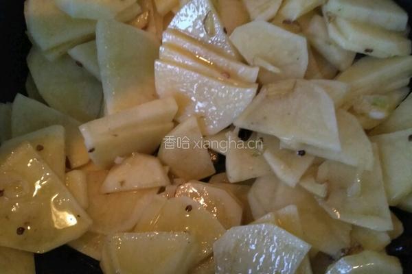 土豆片炖豆腐的做法图解3
