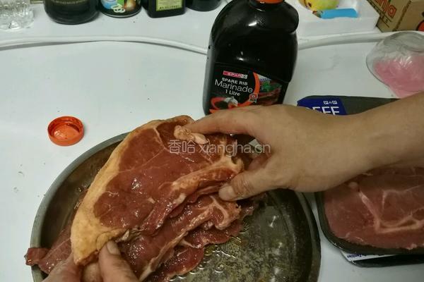 黑胡椒牛排的做法图解3