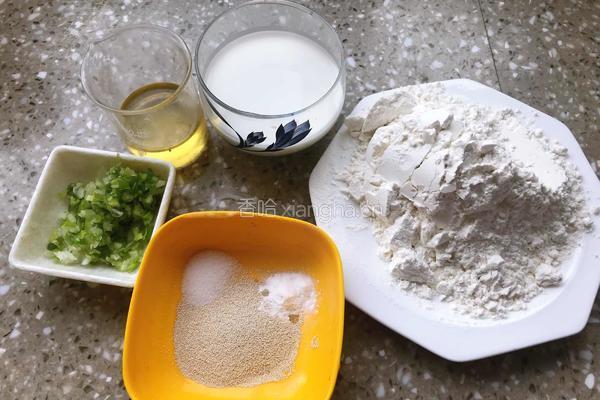 香葱苏打饼干的做法图解1