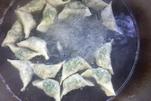 荠菜饺子的做法图解16