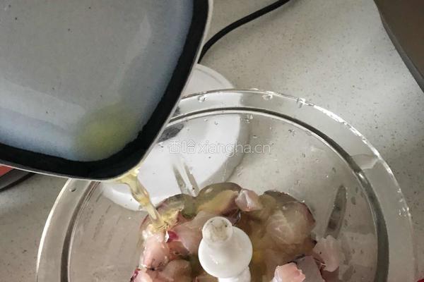 自制鱼丸的做法图解2