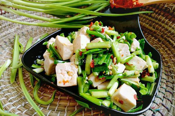 香辣青蒜苗炒豆腐的做法图解9