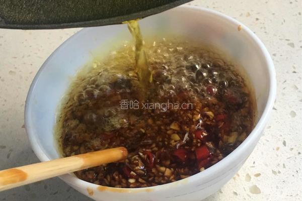 蒜蓉粉丝蒸扇贝肉的做法图解4