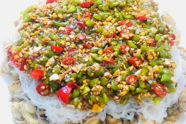 蒜蓉粉丝蒸扇贝肉的做法图解6