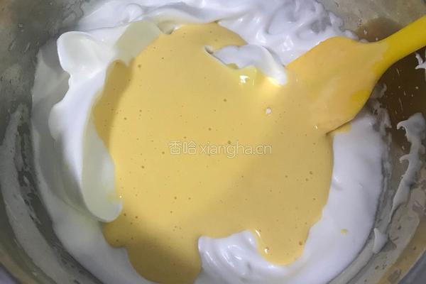草莓酱蛋糕卷的做法图解10
