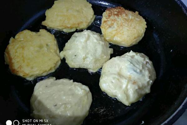土豆鲜虾饼的做法图解6