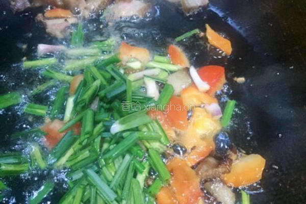 回锅油条炒腊肉的做法图解10