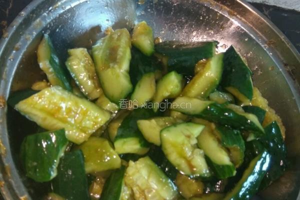 手拍青瓜的做法图解4