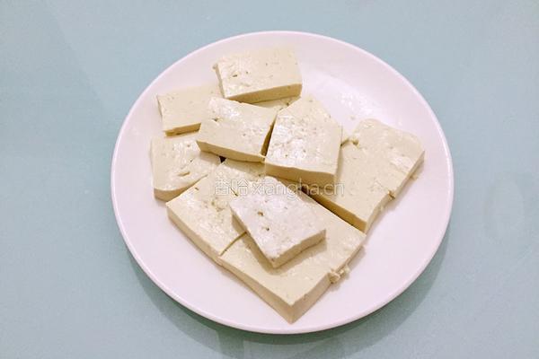 糖醋脆皮豆腐的做法图解1