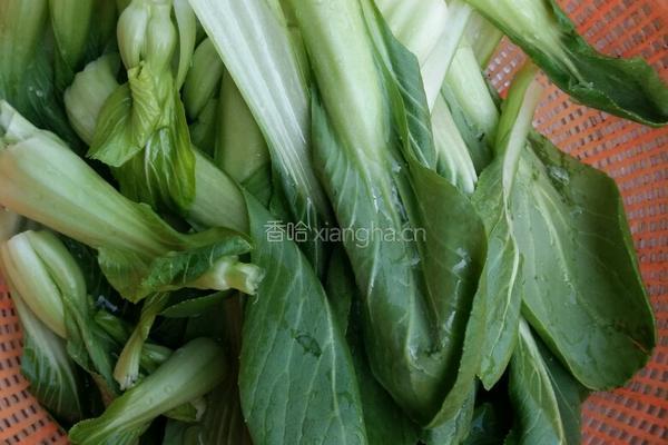 香菇炒油菜的做法图解2