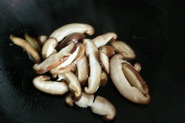 香菇炒油菜的做法图解4