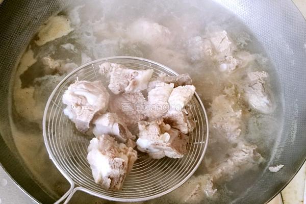 排骨山药汤的做法图解6