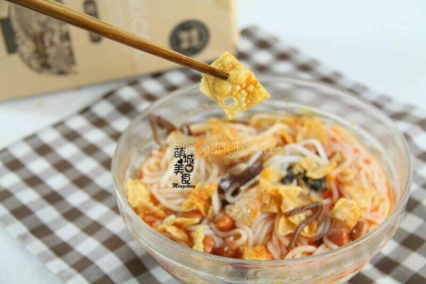 一碗香辣诱人的螺蛳粉的做法图解2