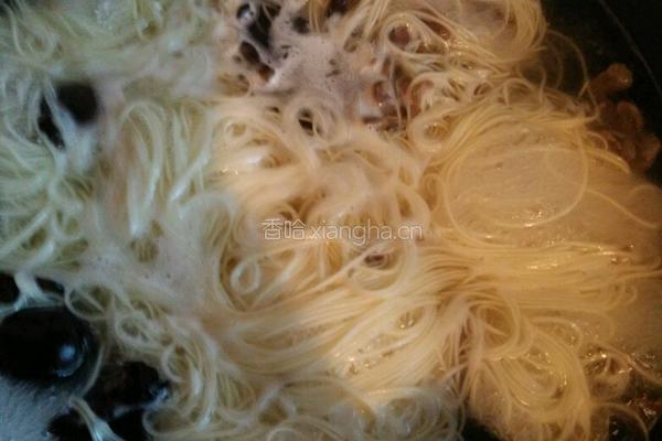 牛肉蔬菜竹升面的做法图解9