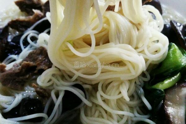 牛肉蔬菜竹升面的做法图解10