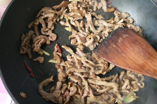 萝卜丝炒牛肉的做法图解9