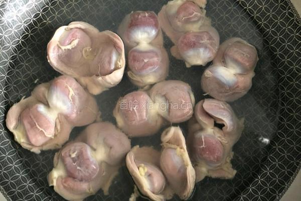 香辣脆口鸡胗的做法图解1