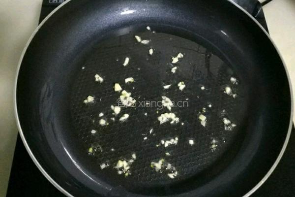 木耳山药炒鸡胸肉的做法图解7