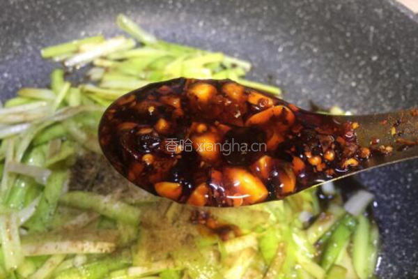 补肾健胃~红油烧烤味孜然韭黄的做法图解9